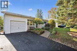 259 THORNCREST Drive  Waterloo, ON N2L 4L2