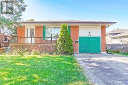 218 QUETICO AVENUE Oshawa, ON L1J 1G1