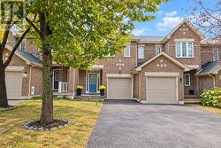 177 SADDLESMITH CIRCLE  Ottawa, ON K2M 2Y6