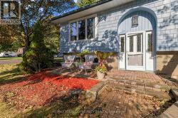 2063 WATERS EDGE DRIVE Oakville, ON L6L 1A3