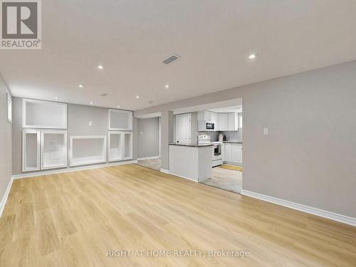 1 Welbourn Drive, Hamilton, ON 