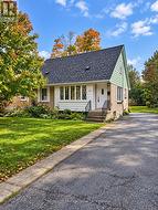 821 WILTON CRESCENT Woodstock (Woodstock - North), ON N4S 7H4