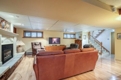Family Room - 