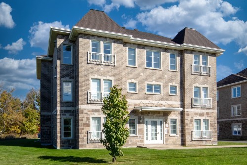 5-567 Boul. St-Luc  Saint-Jean-Sur-Richelieu, QC J2W 3B5