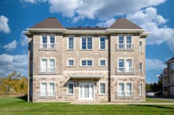 Façade - 