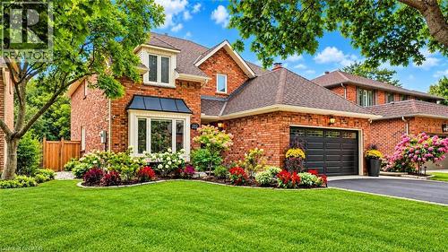 1012 OAK MEADOW Road  Oakville, ON L6M 1J7