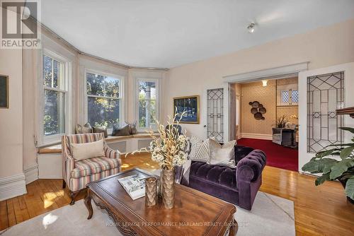 35 Wilton Crescent, Ottawa, ON 