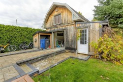 Garage - 