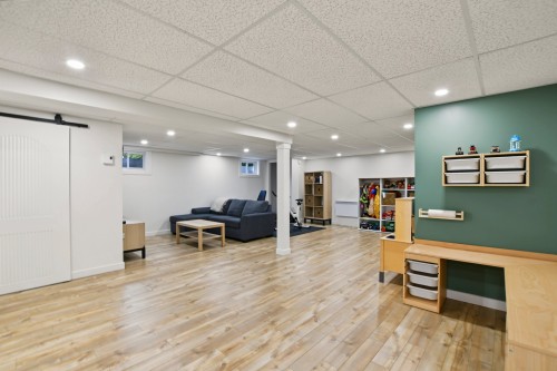 Salle familiale - 56 Rue Forest, Saint-Jacques, QC 