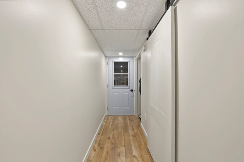 Corridor - 56 Rue Forest, Saint-Jacques, QC 
