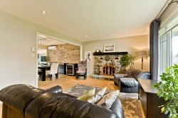 Salon - 