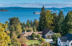117 Clarke Rd Ladysmith, BC V9G 1T6