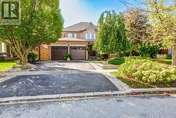 2080 MCKERLIE Crescent  Burlington, ON L7M 4E8