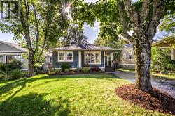 7 Osbourne Street  St. John's, NL A1B 1X6
