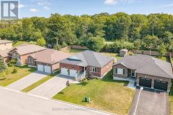 17 HUNTER AVENUE  Tay, ON L0K 2A0