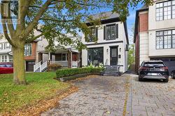 26 ST GERMAIN AVENUE  Toronto, ON M5M 1V8