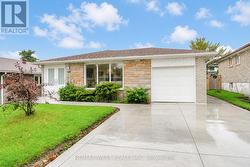 765 DODSWORTH CRESCENT  Mississauga, ON L4Y 2H8