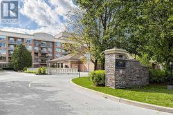 2416 - 100 BURLOAK DRIVE  Burlington, ON L7L 6P6