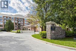100 BURLOAK Drive Unit# 2416  Burlington, ON L7L 6P6