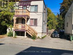 303 LACASSE AVENUE  Ottawa, ON K1L 7A5