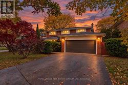213 THE KINGSWAY  Toronto, ON M9A 5A3
