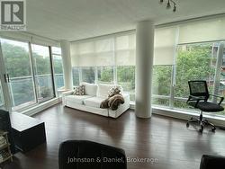 616 - 650 QUEENS QUAY W  Toronto, ON M5V 3N2