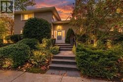 220 EDENBRIDGE DRIVE  Toronto, ON M9A 3H1