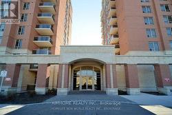905 - 75 KING WILLIAM CRESCENT Richmond Hill, ON L4B 0C1