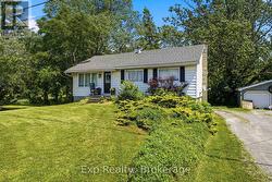 650 COUNTY ROAD 5 Prince Edward County (Hallowell Ward), ON K0K 2T0