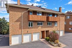 12 - 207 STRATAS COURT  Ottawa, ON K2L 3K5