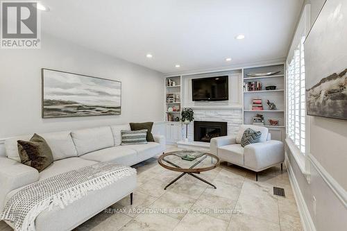 2080 Mckerlie Crescent, Burlington, ON 