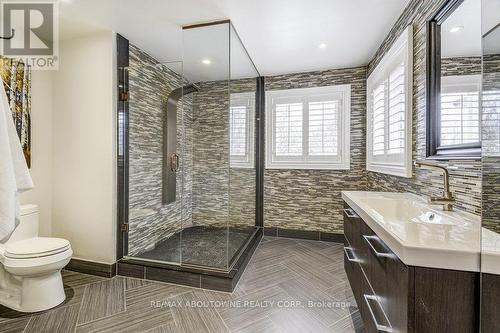 2080 Mckerlie Crescent, Burlington, ON 
