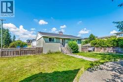 22213 122 AVENUE  Maple Ridge, BC V2X 3X8