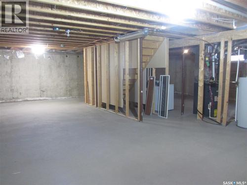 562 Blackburn Crescent, Saskatoon, SK 