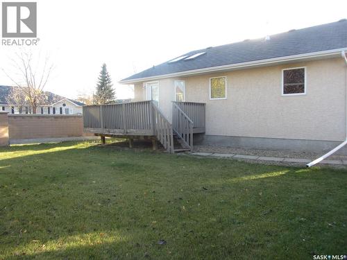 562 Blackburn Crescent, Saskatoon, SK 