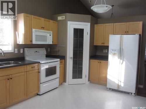 562 Blackburn Crescent, Saskatoon, SK 