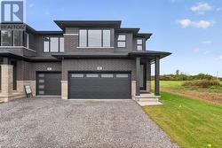 967 CLARE AVENUE  Welland, ON L3C 3C2