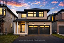 441 TURMERIC COURT  Ottawa, ON K2S 2X8