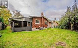 10 GREENWOOD AVENUE  Cambridge, ON N1R 2Y4