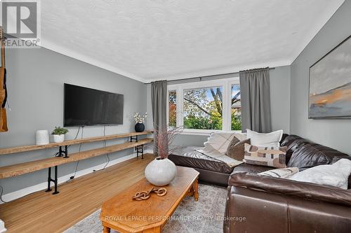 140 Begonia Avenue, Ottawa, ON 