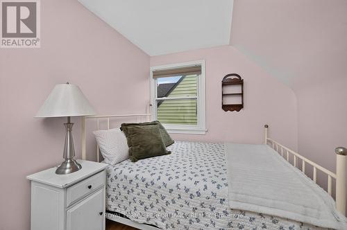 140 Begonia Avenue, Ottawa, ON 