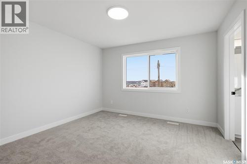 263 Mark Bend, Saskatoon, SK 