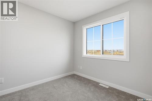 263 Mark Bend, Saskatoon, SK 