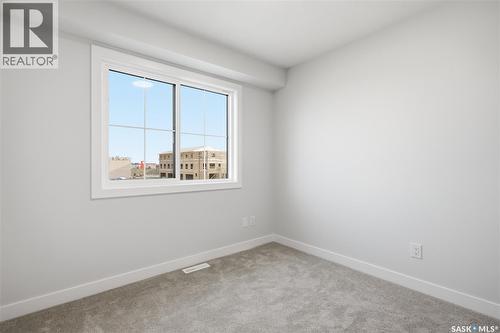 263 Mark Bend, Saskatoon, SK 