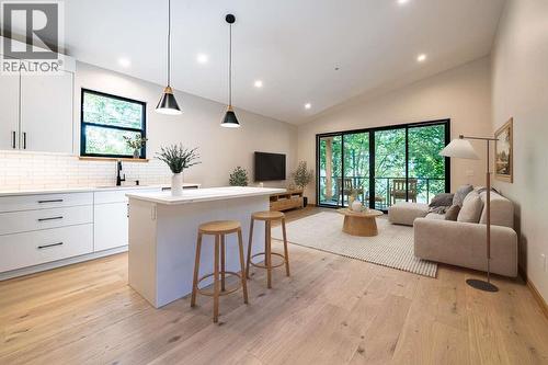 916 CARBONATE Street Unit# 2  Nelson, BC V1L 4R4