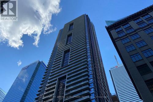1409 - 70 TEMPERANCE STREET  Toronto, ON M5H 0B1