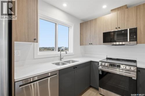 279 Mark Bend, Saskatoon, SK 