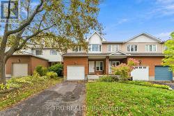 62 HUNTER'S GLEN CRESCENT  Ottawa, ON K1T 3P9