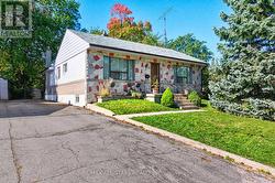 12 ADANAC DRIVE Toronto, ON M1M 2E4