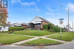 312 GIBBONS STREET  Oshawa (Mclaughlin), ON L1J 4Y8